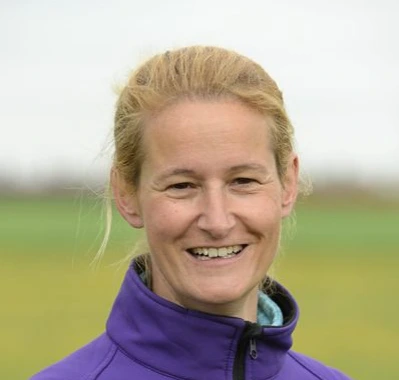 Ann Mösseler, als Praktikerin für tierärztliche Ernährungsberatung ist die Hygiene rund um die Raufutterfütterung sehr wichtig.