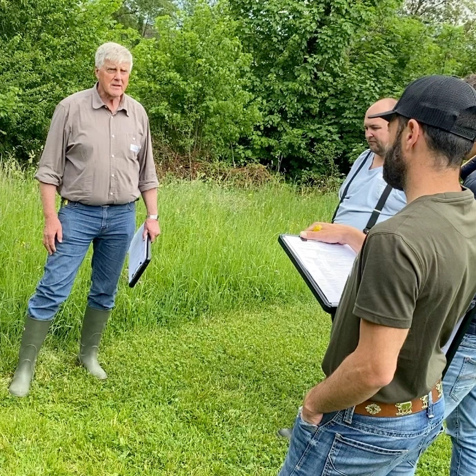 BEST OF HORSE HAY Praxistage - der Austausch auf der Wiese darf nicht unterschätzt werden.